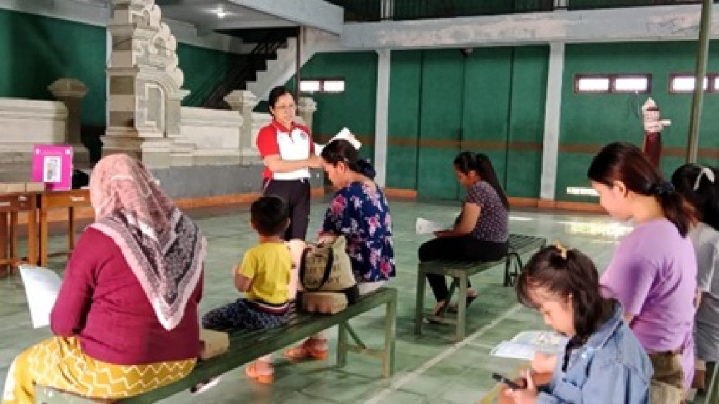 Kegiatan Kelas Ibu Hamil di Desa Dalung